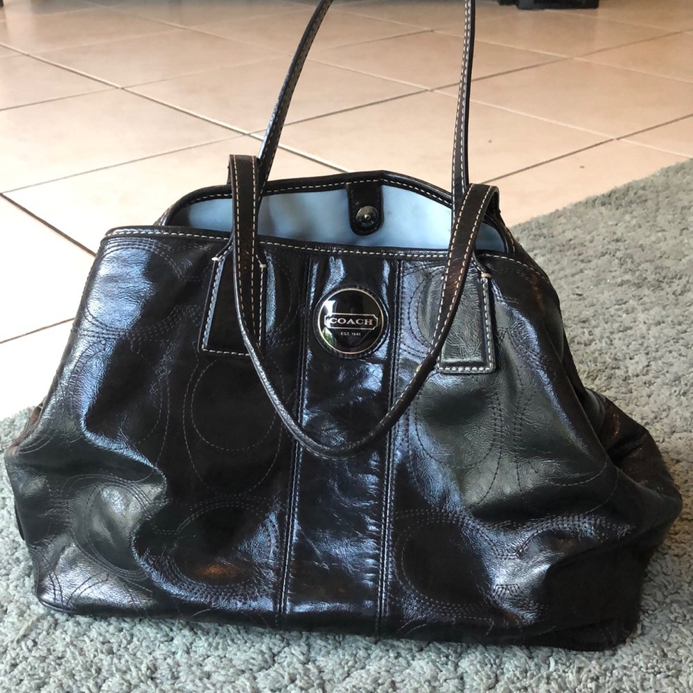 Beautiful lightly worn Coach satchel